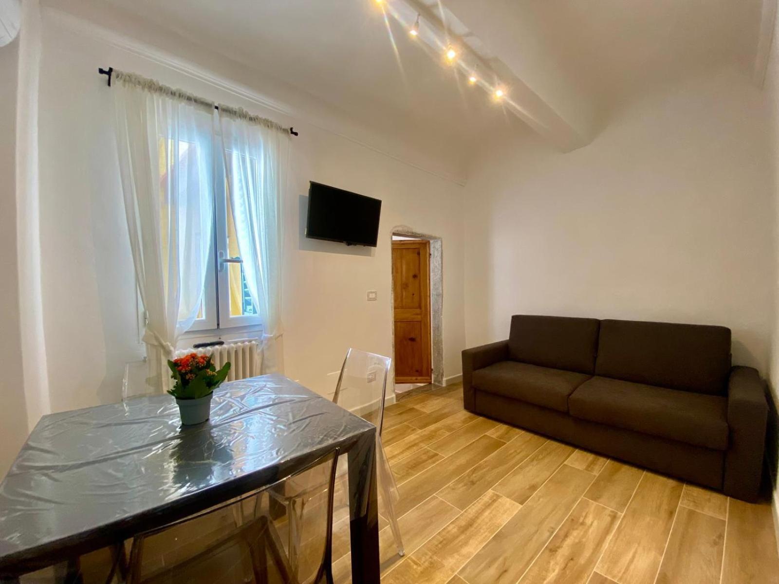 Flat In Centro Storico La Casa Di Luna Apartment *